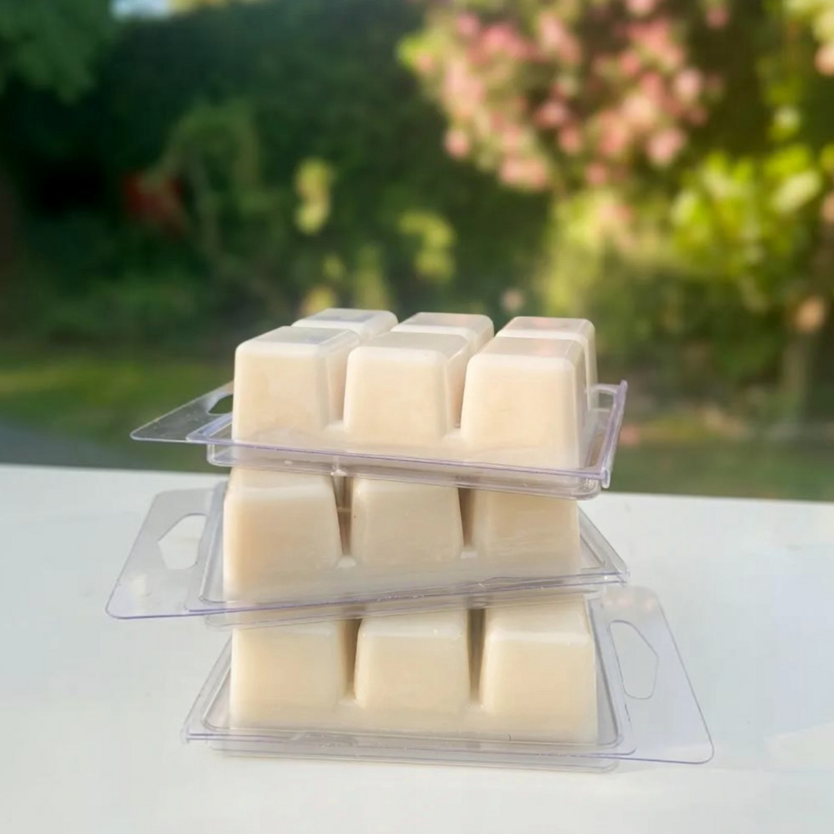 CHRISTMAS LILIES - 75G WAX MELTS